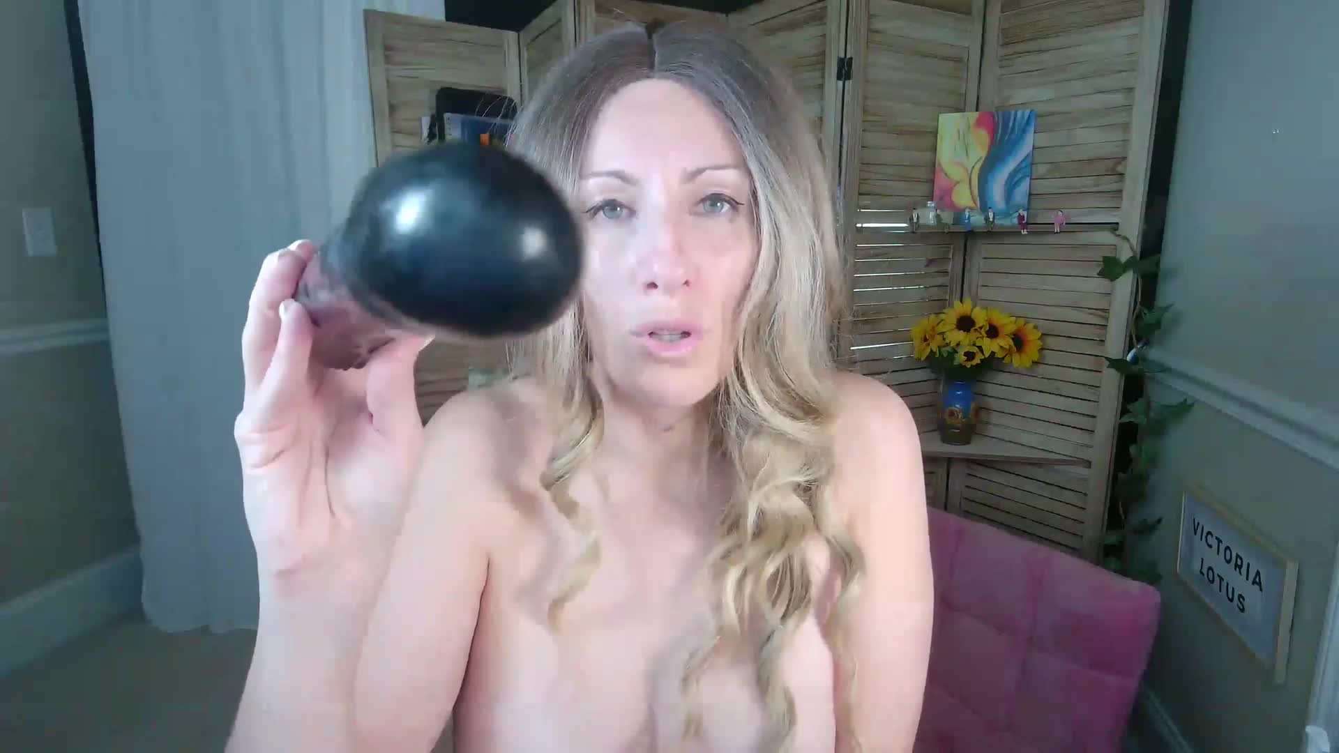 VictoriaLotus Cuckold, MILF-MILF Fantasy & Giantess Videos | iWantClips.com