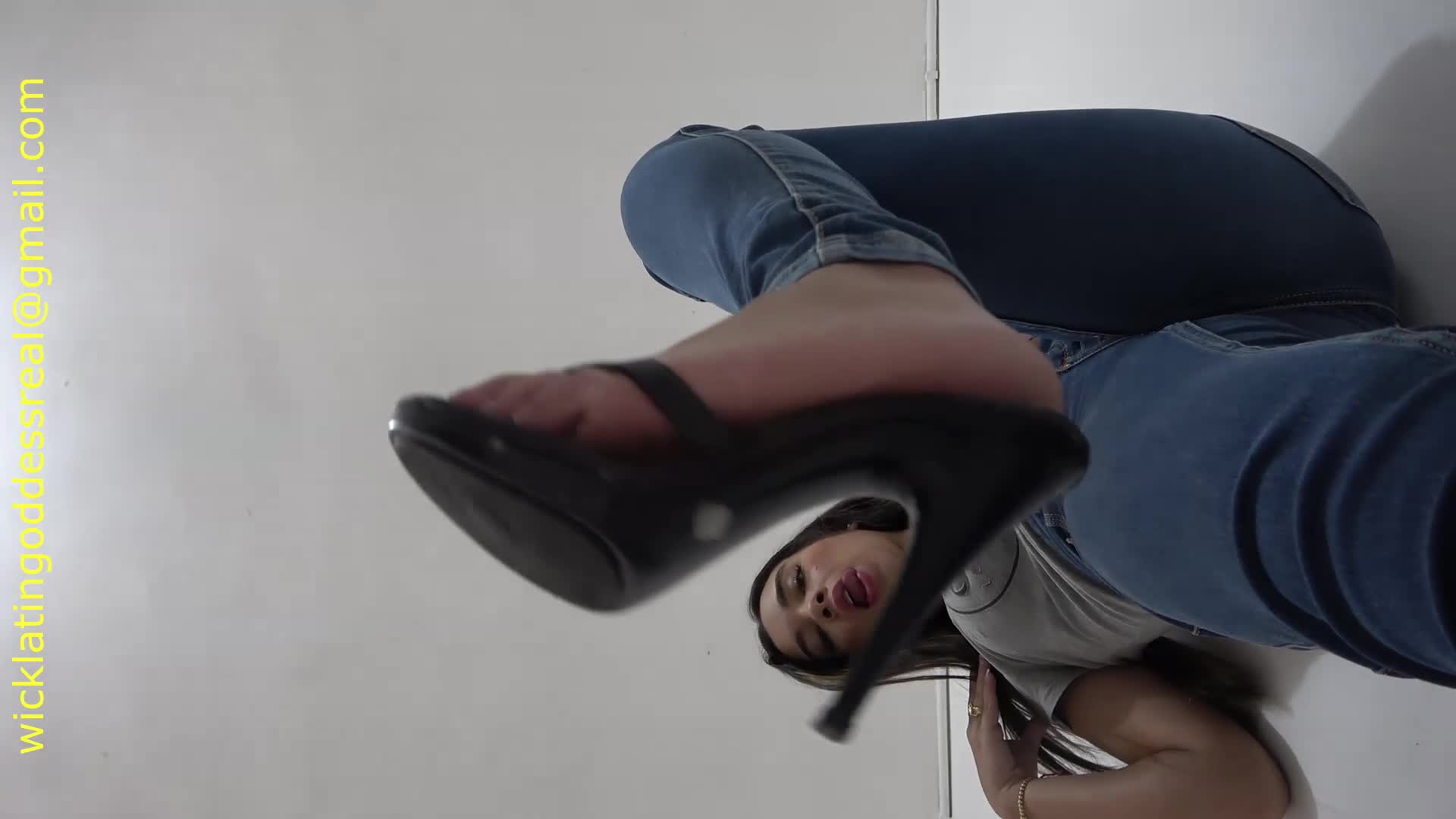 Giantess - Porn Video Clips For Sale at iWantClips - Page 36