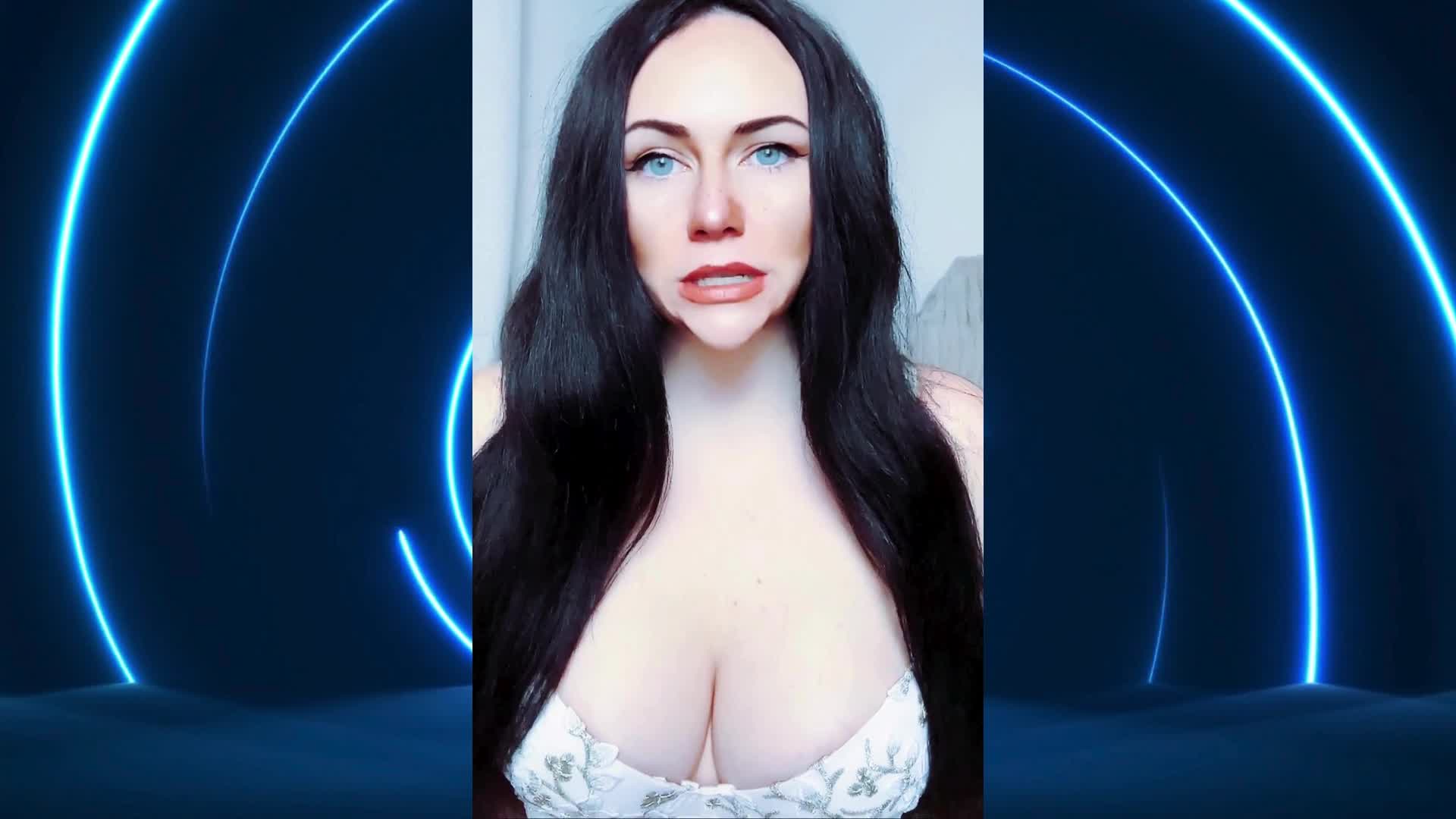 Goddess Sophia Synn Goddess Worship, FemDom POV & Eye Fetish Videos |  iWantClips.com