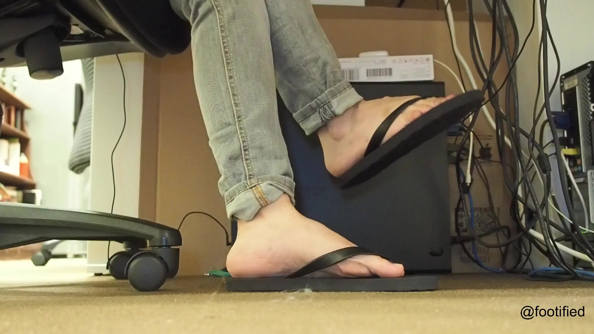 Footified Foot Fetish, Foot Worship & Gay Jerk Off Instruction Videos |  iWantClips.com