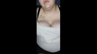 SeductressSky - Queen Sky's 42H Big Tits Jiggle, Shake, And Bounce Before  Flashing - iWantClips
