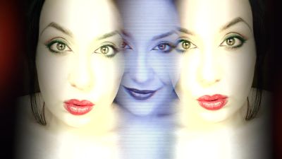 QueenD Eye Fetish, Kissing & Barefoot-Soles Fetish Videos | iWantClips.com    